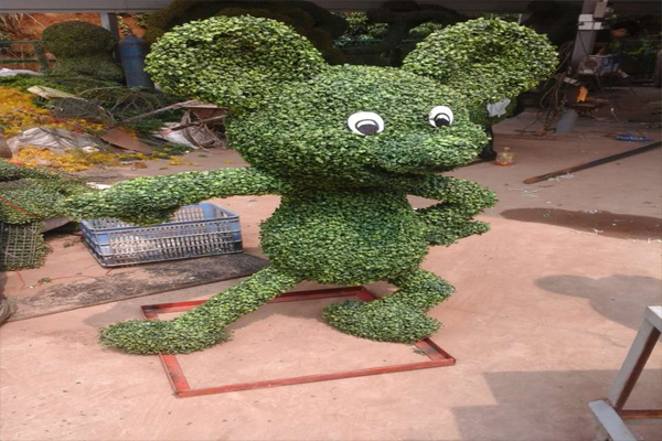 米老鼠造型仿真绿雕