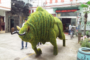 仿真動物綠雕，牛造型綠雕