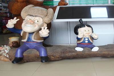 熊出没玻璃钢制品